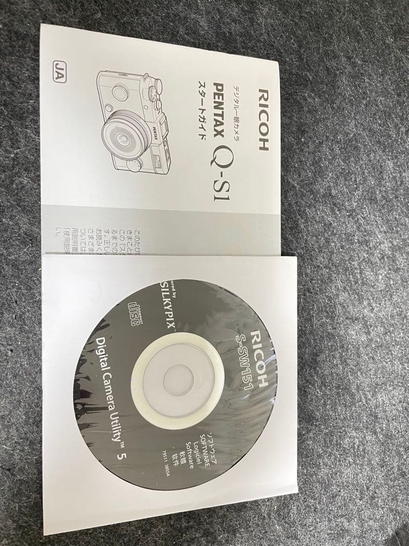 RICOH PENTAX Q-S1 ミラーレスカメラ　ゴールド　レンズ4本セット