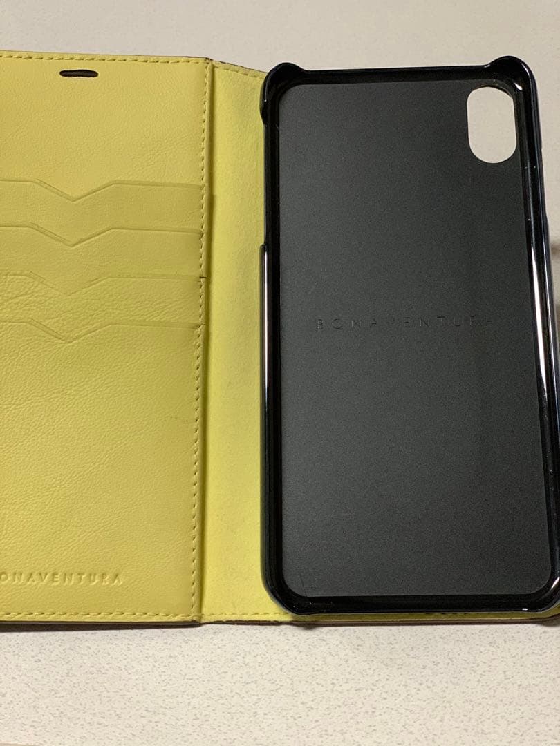 iPhone XS Maxスマホケースボナベンチュラストラップ付き