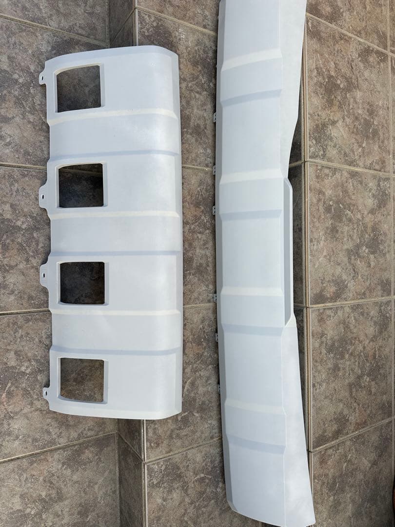 ②ランドクルーザー250 カウルトップ　フロントリアバンパー　ラプターライナー