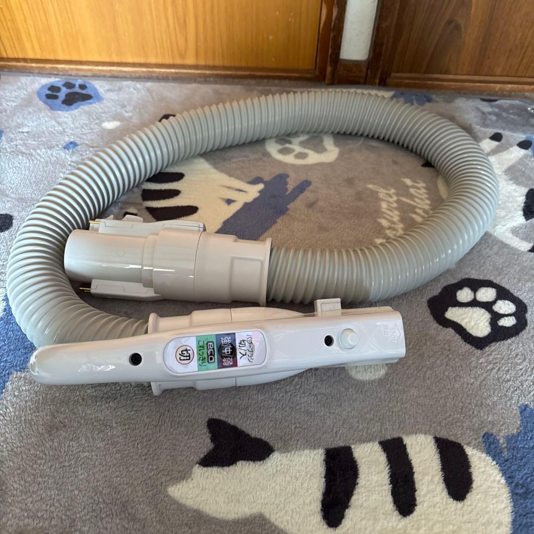 日立紙パック式キャニスター掃除機　cv-kp90h