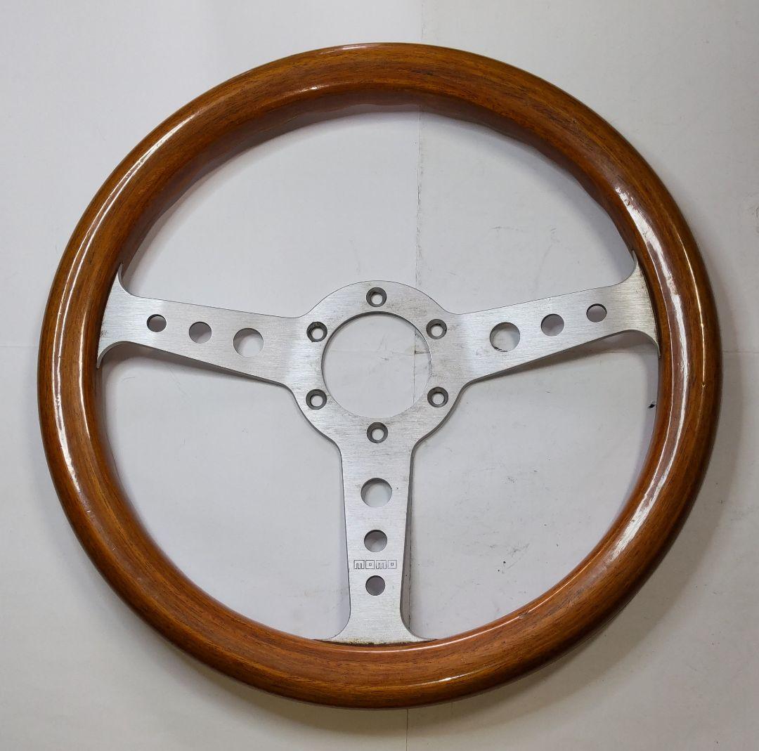 モモ　MOMO ステアリング　インディ？32パイ