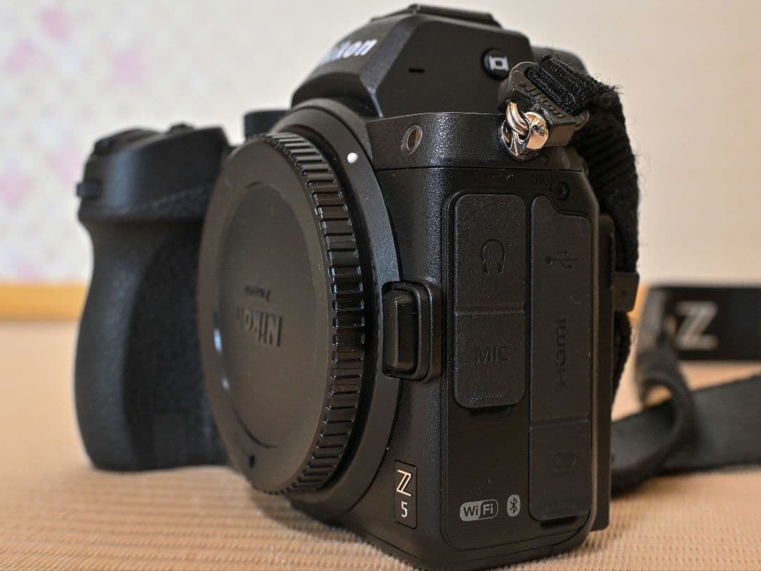 Nikon Z5 本体 ＆ NIKKOR 24-200レンズ