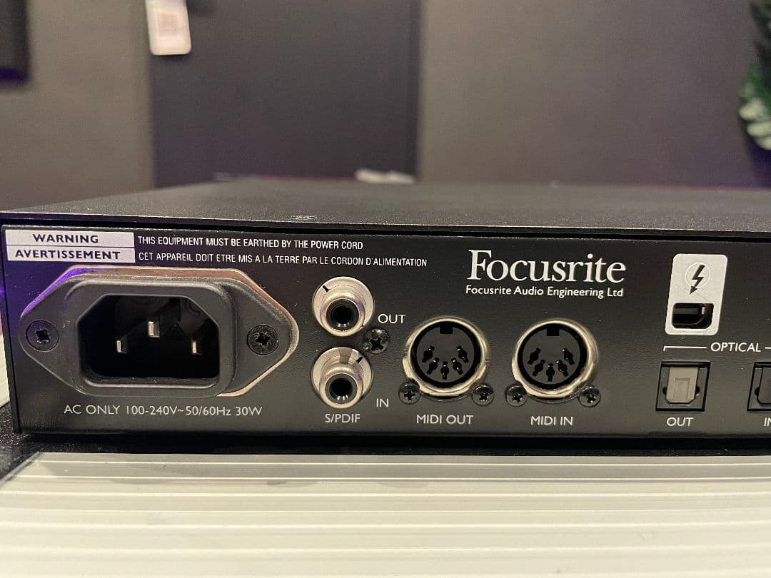 Focusrite Clarett 8Pre オーディオインターフェイス