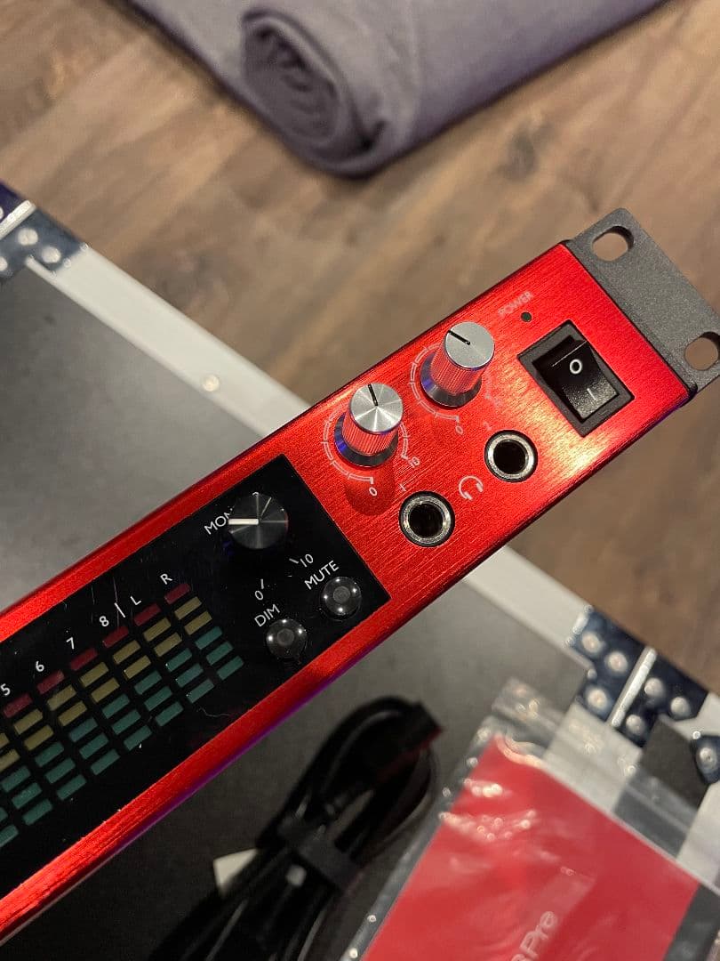 Focusrite Clarett 8Pre オーディオインターフェイス