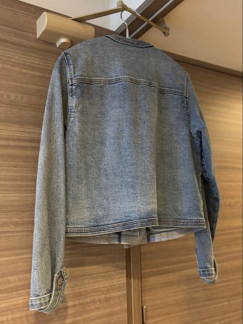 ノーカラーデニムジャケット