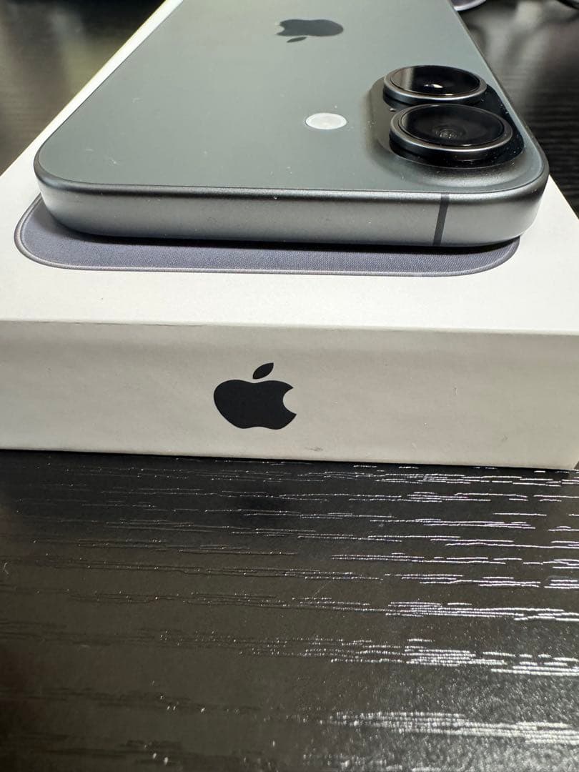 Apple iPhone17 ブラック　本体