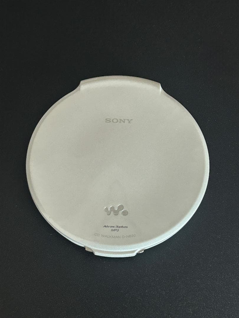 SONY D-NE20 ポータブルCDプレーヤー（ジャンク）