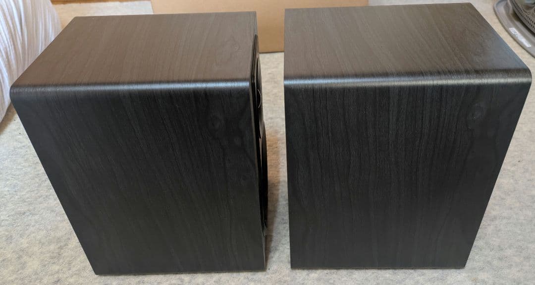 DALI KUPID スピーカーケーブルつき