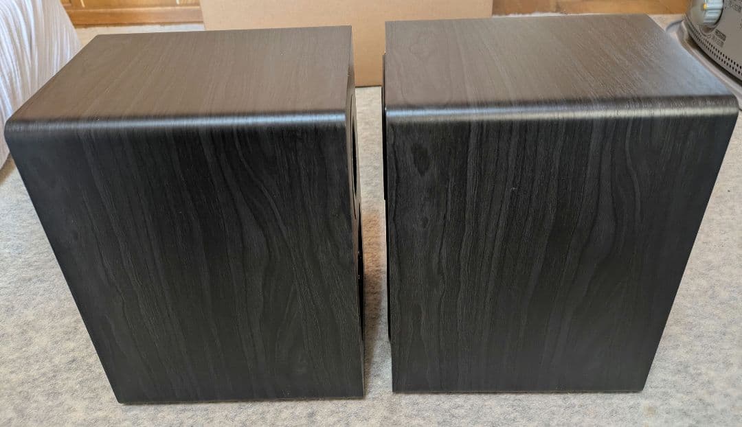 DALI KUPID スピーカーケーブルつき