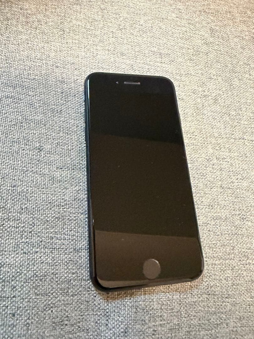 Apple iPhone SE3 本体 64GB