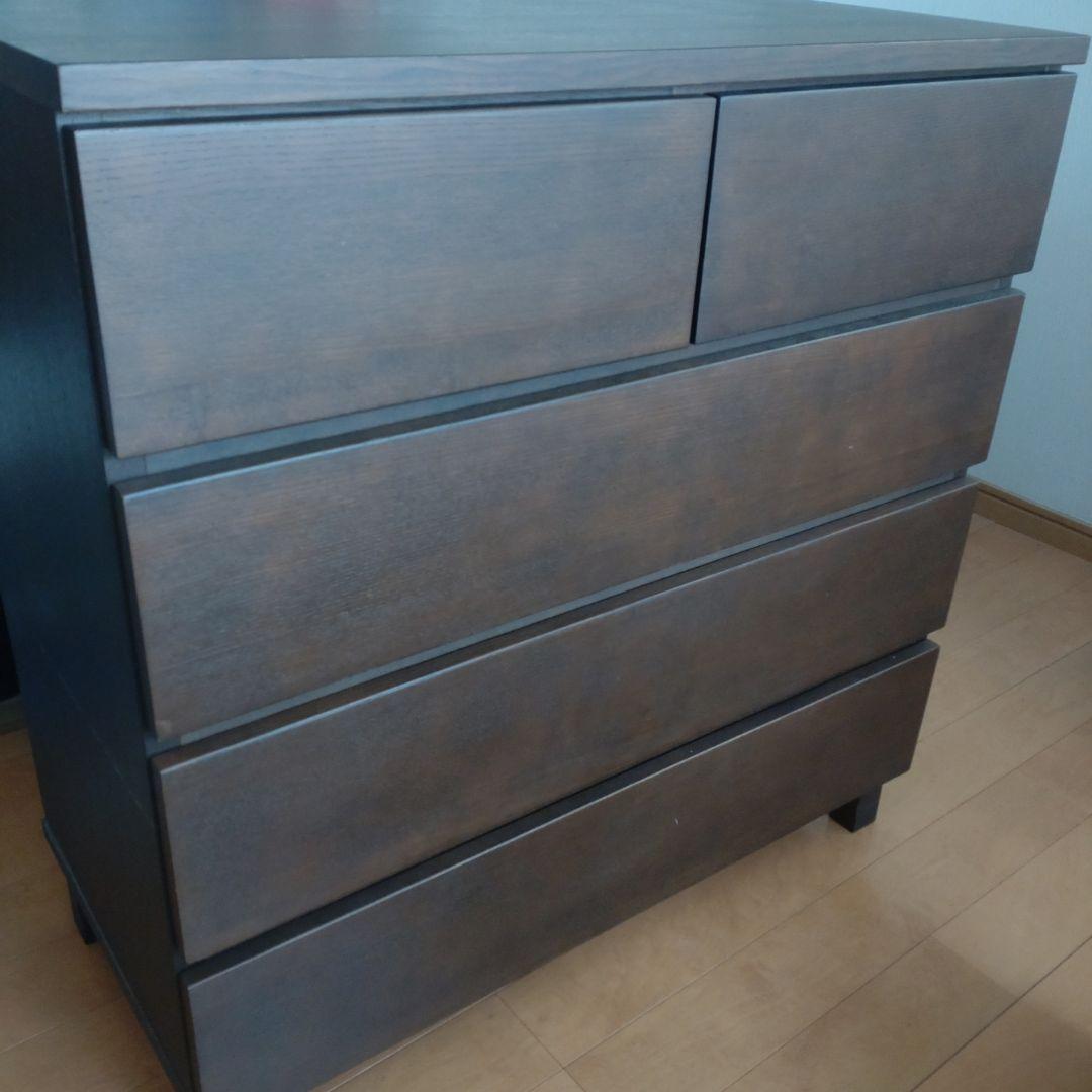 無印良品　タモ材　チェスト4段　脚付き