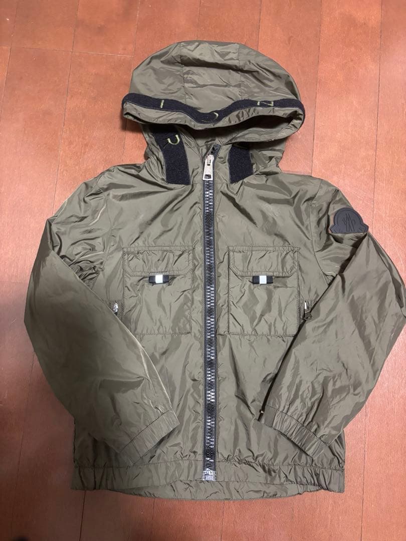 モンクレール　フード付きジャンバー　140