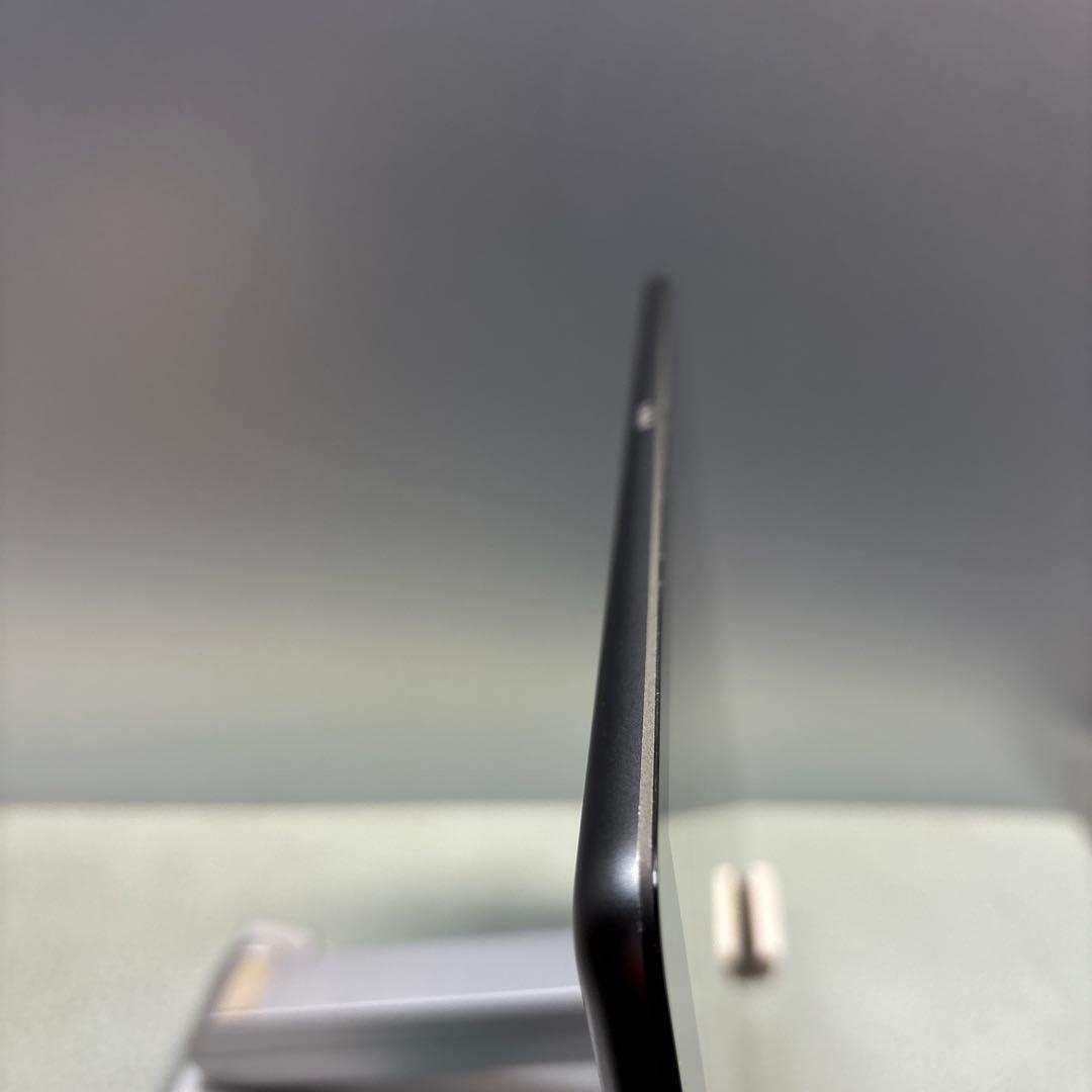 iPad8 32G Wi-FiとSIMフリー PSEパッテリー新品100％