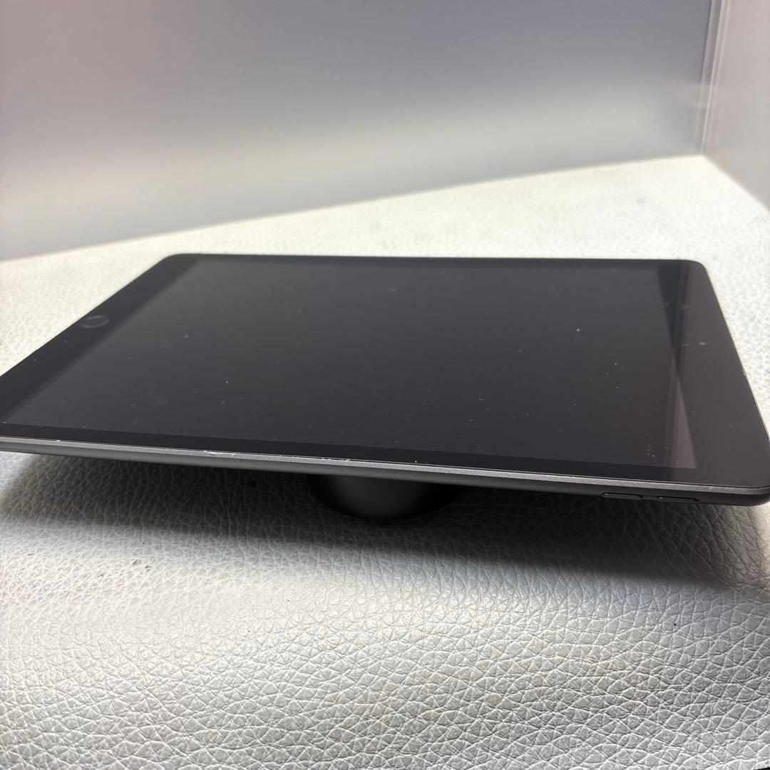 iPad8 32G Wi-FiとSIMフリー PSEパッテリー新品100％