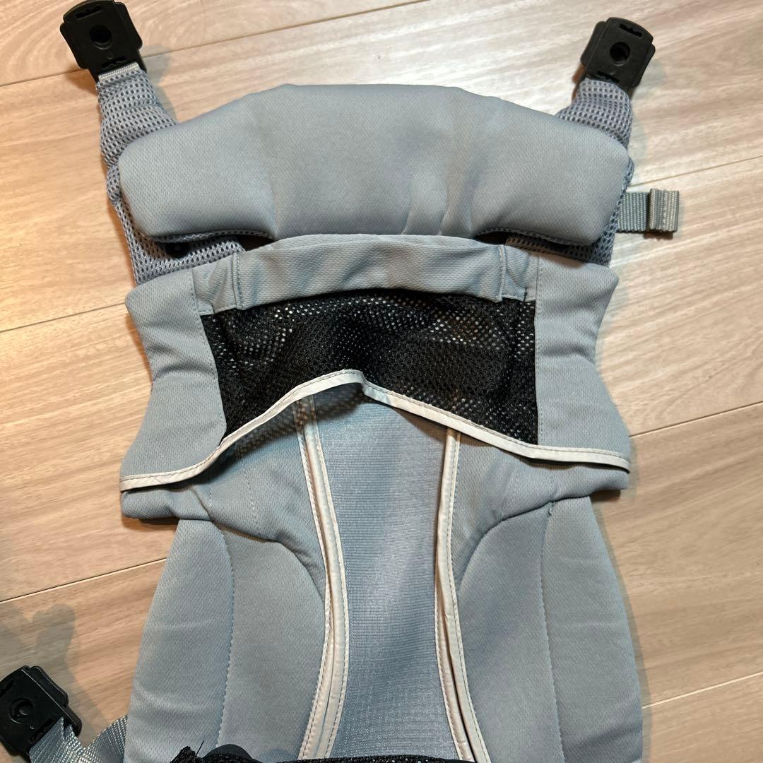 アップリカ　ラクリス　グレー 抱っこ紐