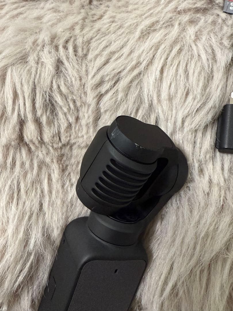 「ほぼ未使用」DJI POCKET 2 CREATOR コンボ 充電ケース付き