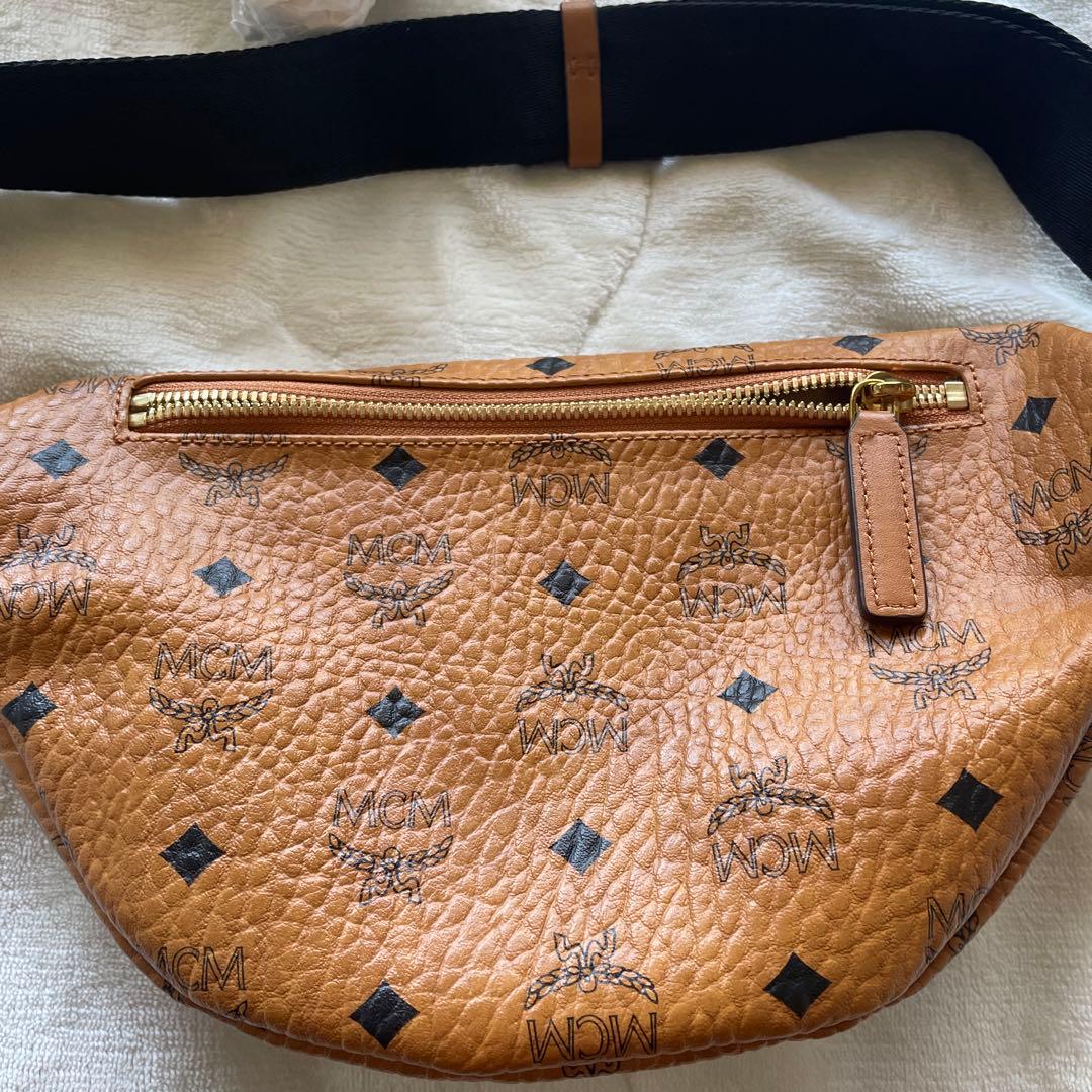 mcm ボディバッグ　ブラウン　美品