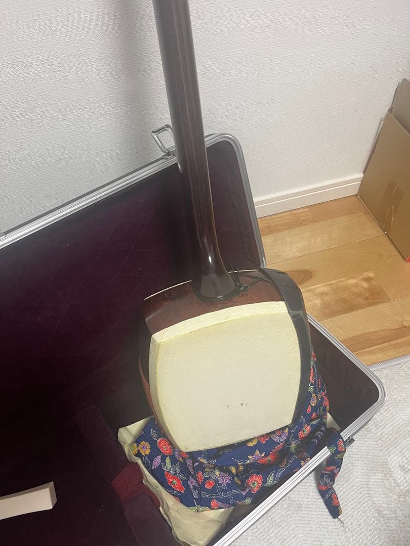 三味線本体 木製 3弦 ケース付き