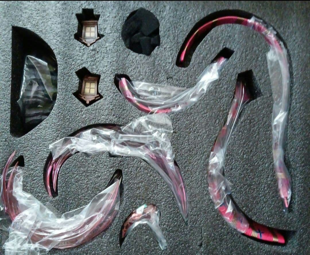 鬼滅の刃　堕姫　フィギュア　ガレージキット