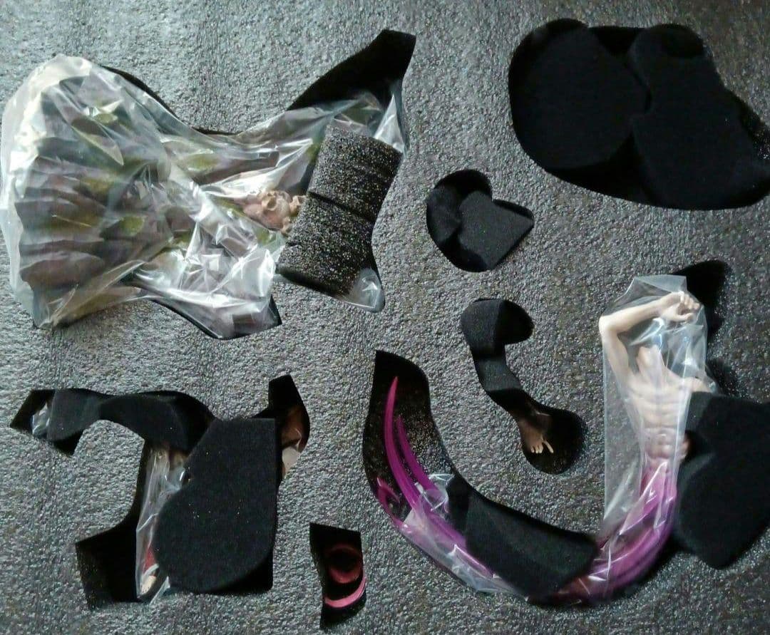 鬼滅の刃　堕姫　フィギュア　ガレージキット