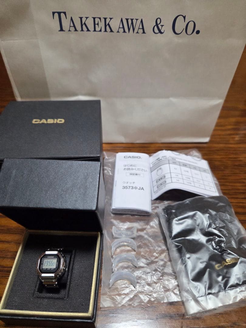 中古美品 CASIO 50周年記念リングウォッチ