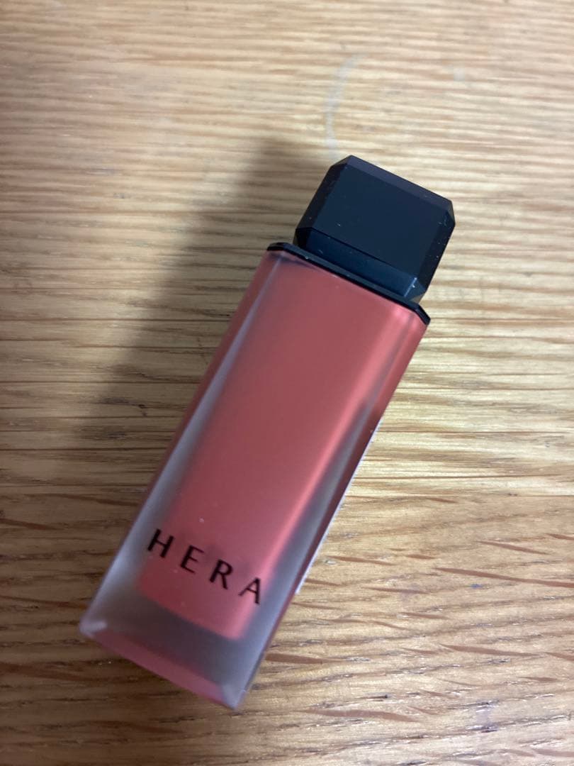 HERAエアリー パウダープライマー N ノベルティベロアポーチ付