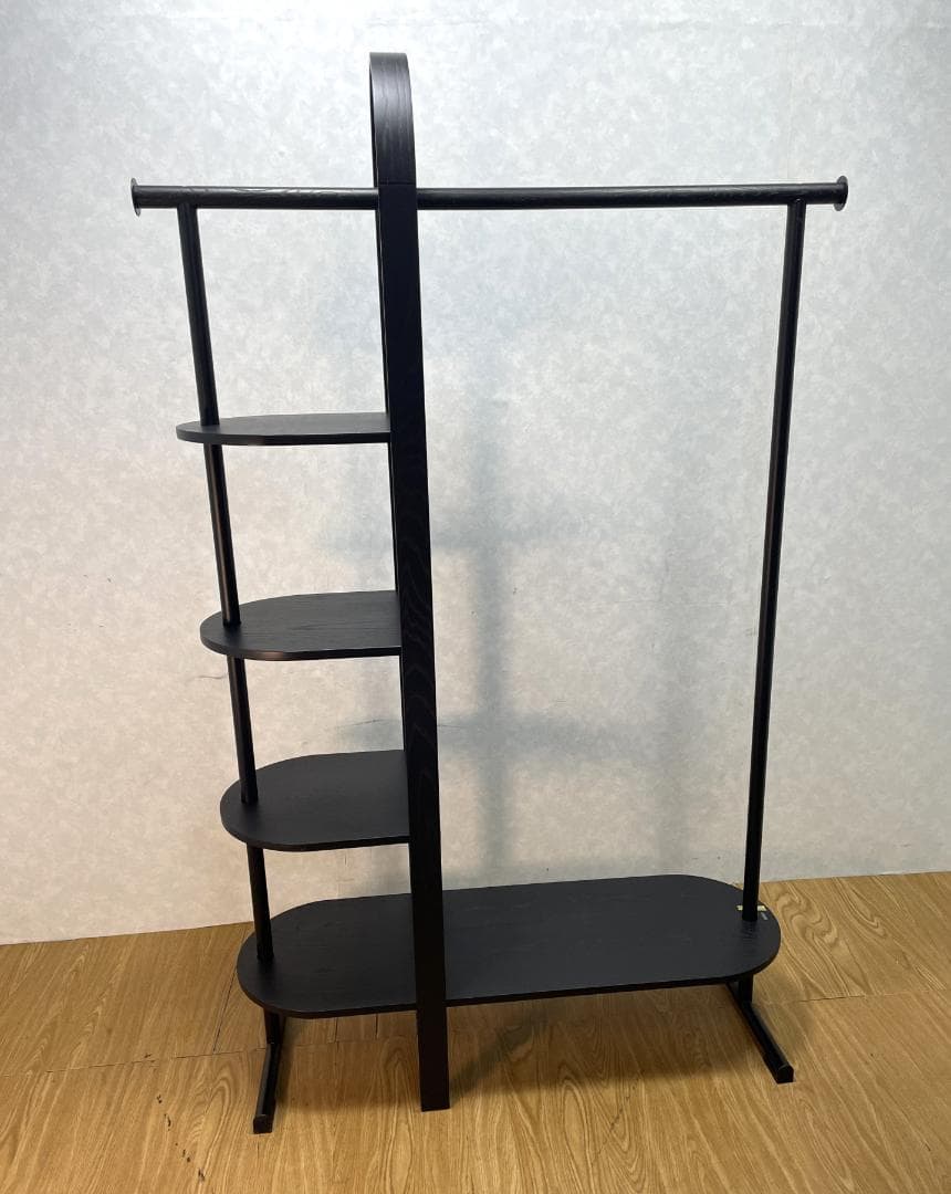 S♢683 umbra ベルウッド　ガーメントラック