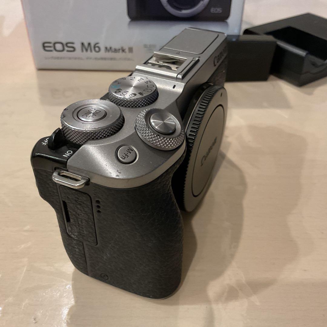 Canon EOS M6 Mark II 本体 + ビューファインダー