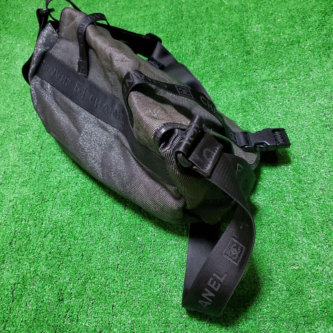 正規品　CHANEL　スポーツライン　メッセンジャーバック　シリアル有り