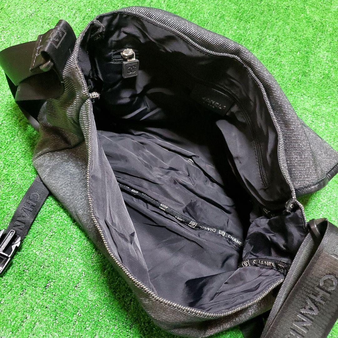 正規品　CHANEL　スポーツライン　メッセンジャーバック　シリアル有り