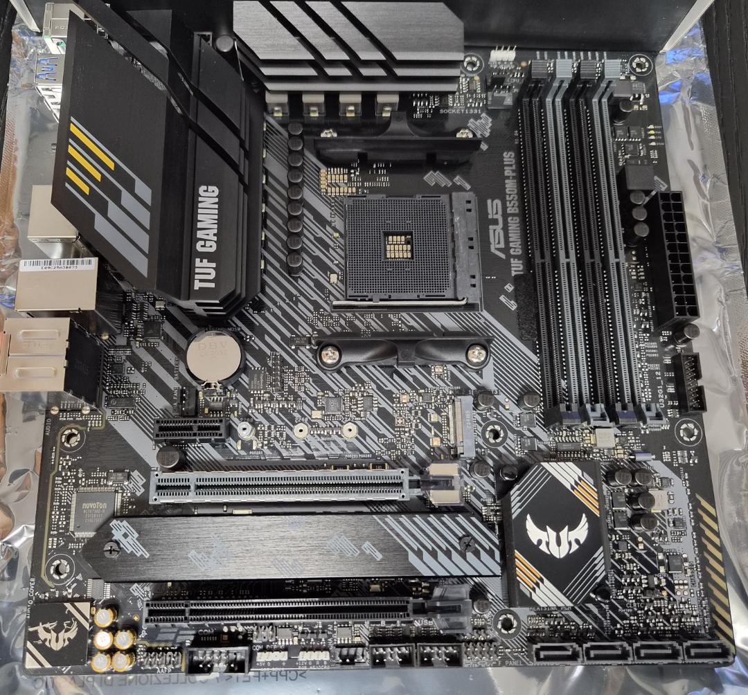 CPU RYZEN7 5700X & TUF-GAMING B550M-PLUS