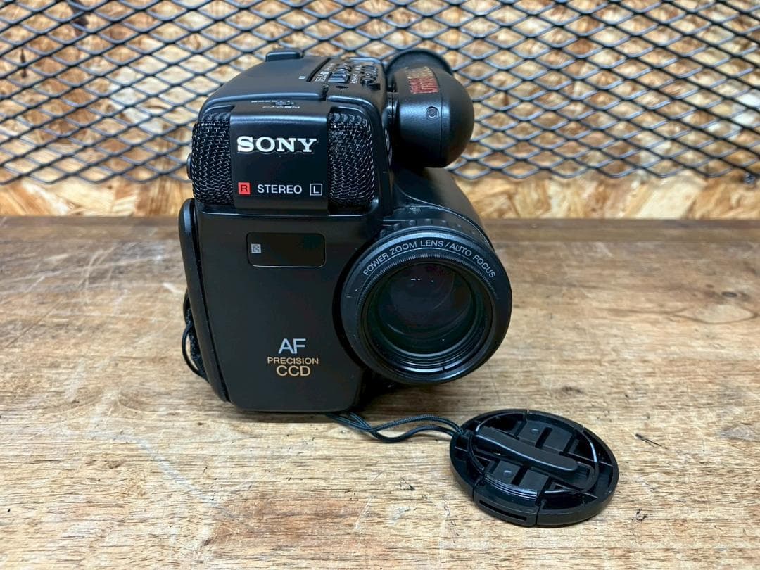 SONY★CCD-TR705★Hi8ビデオカメラ★8mm★送料無料