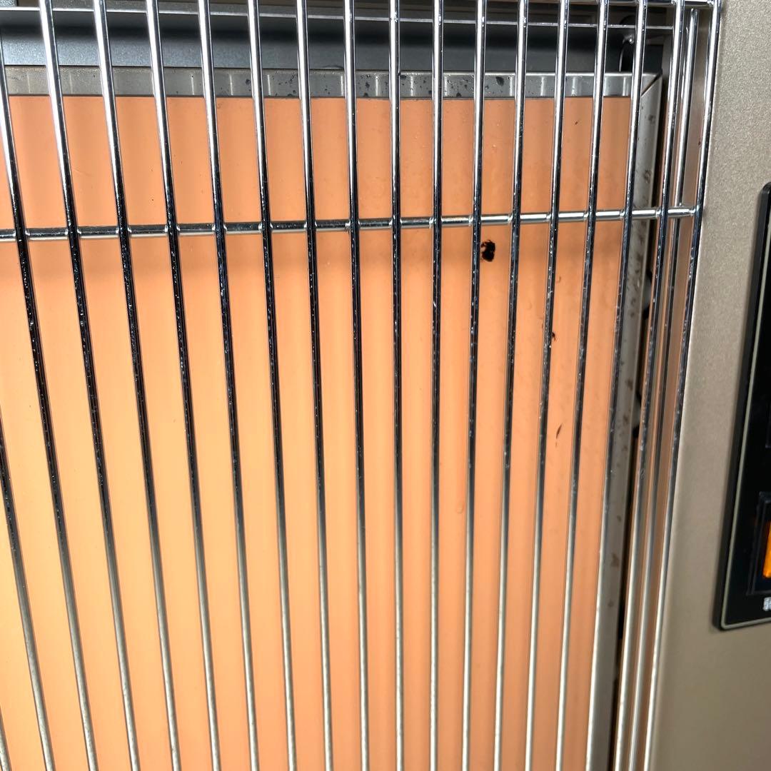 動作品 日本 遠赤外線 ヒーター サンルミエ キュート E800LS 暖房