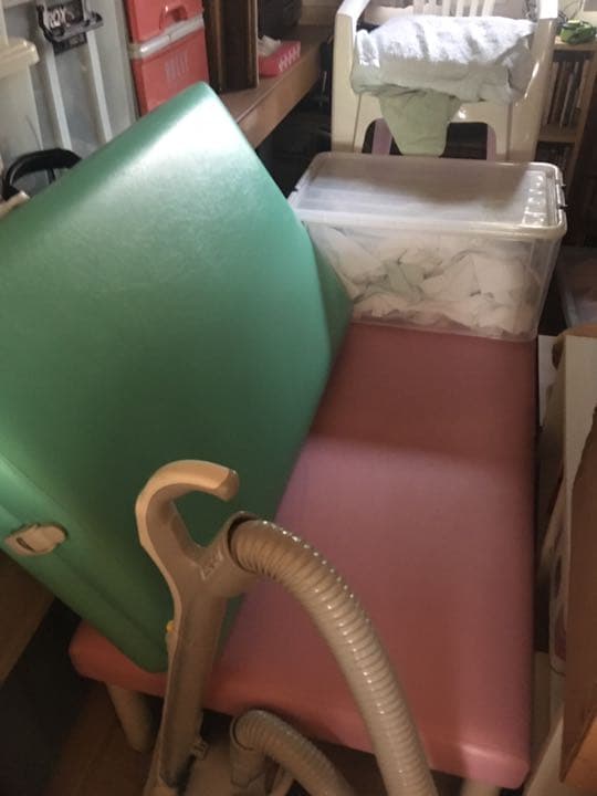 エステベッド 美品 ピンク色 高さ調整可能 高田ベッド 定価14万ほど