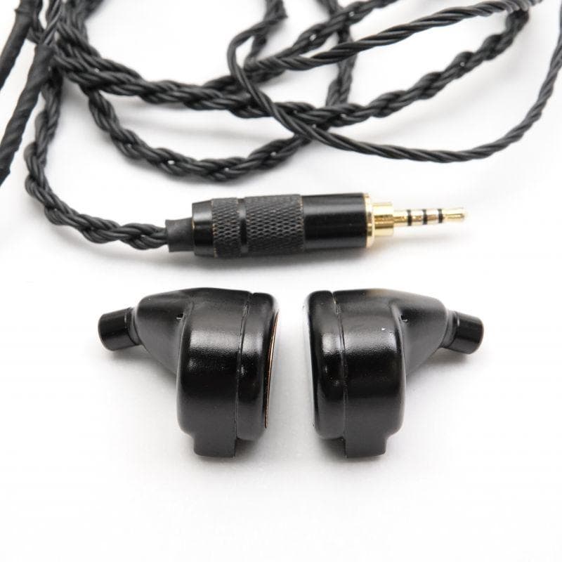 イヤホン 64audio Fourte Noir