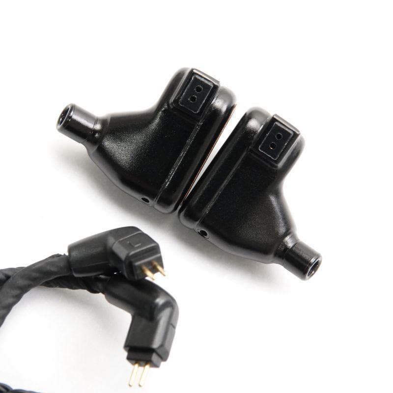 イヤホン 64audio Fourte Noir