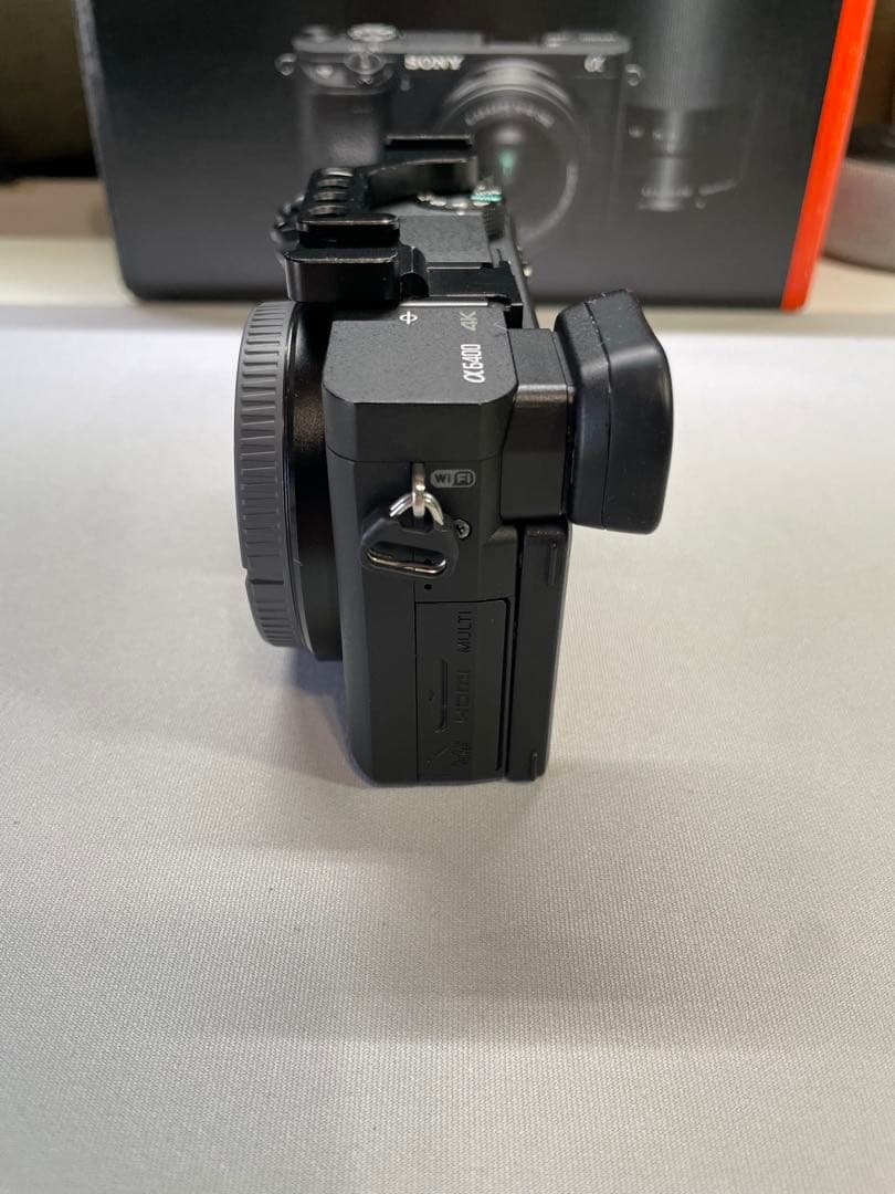 【美品・傷無し】　Sony α6400 ボディ　ミラーレス　　一眼　カメラ
