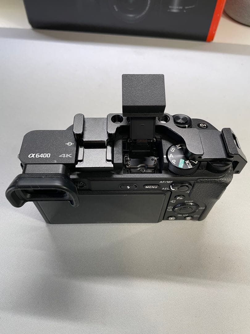 【美品・傷無し】　Sony α6400 ボディ　ミラーレス　　一眼　カメラ