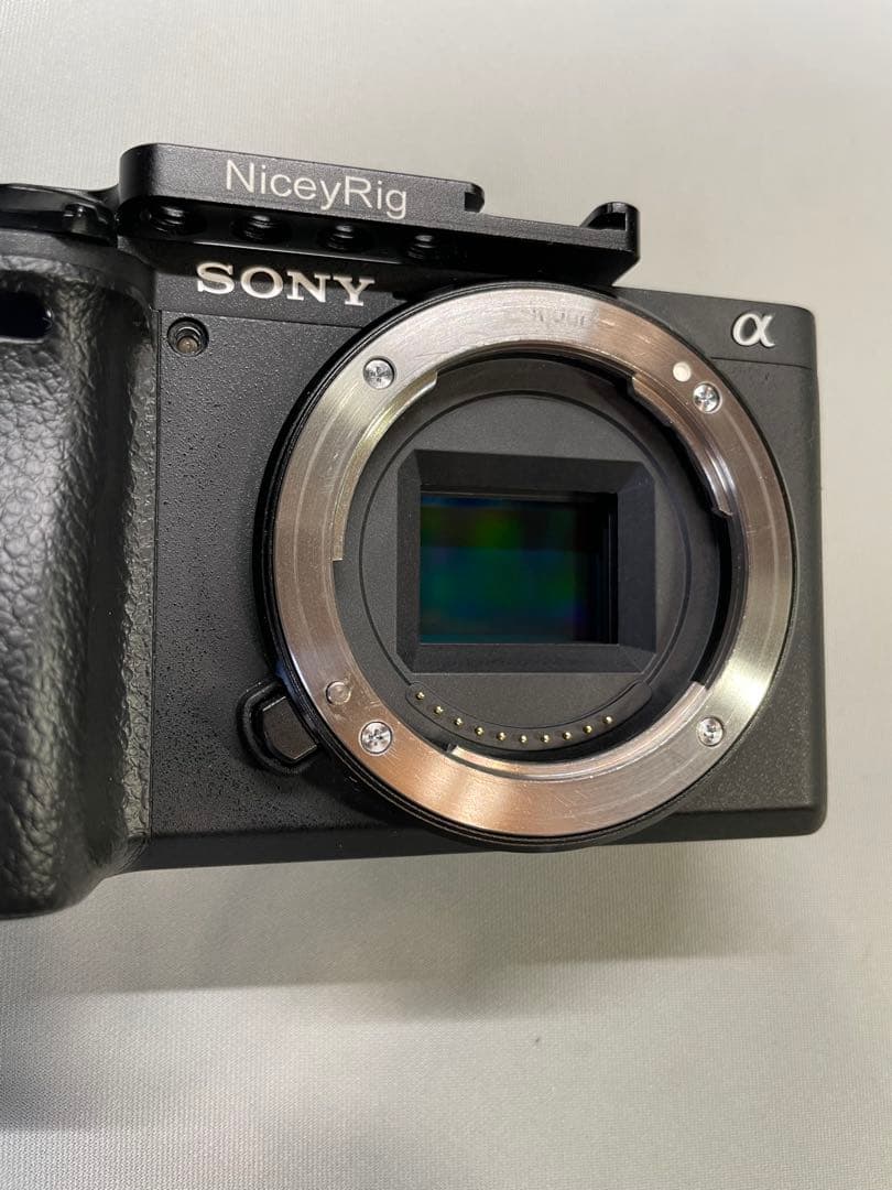 【美品・傷無し】　Sony α6400 ボディ　ミラーレス　　一眼　カメラ