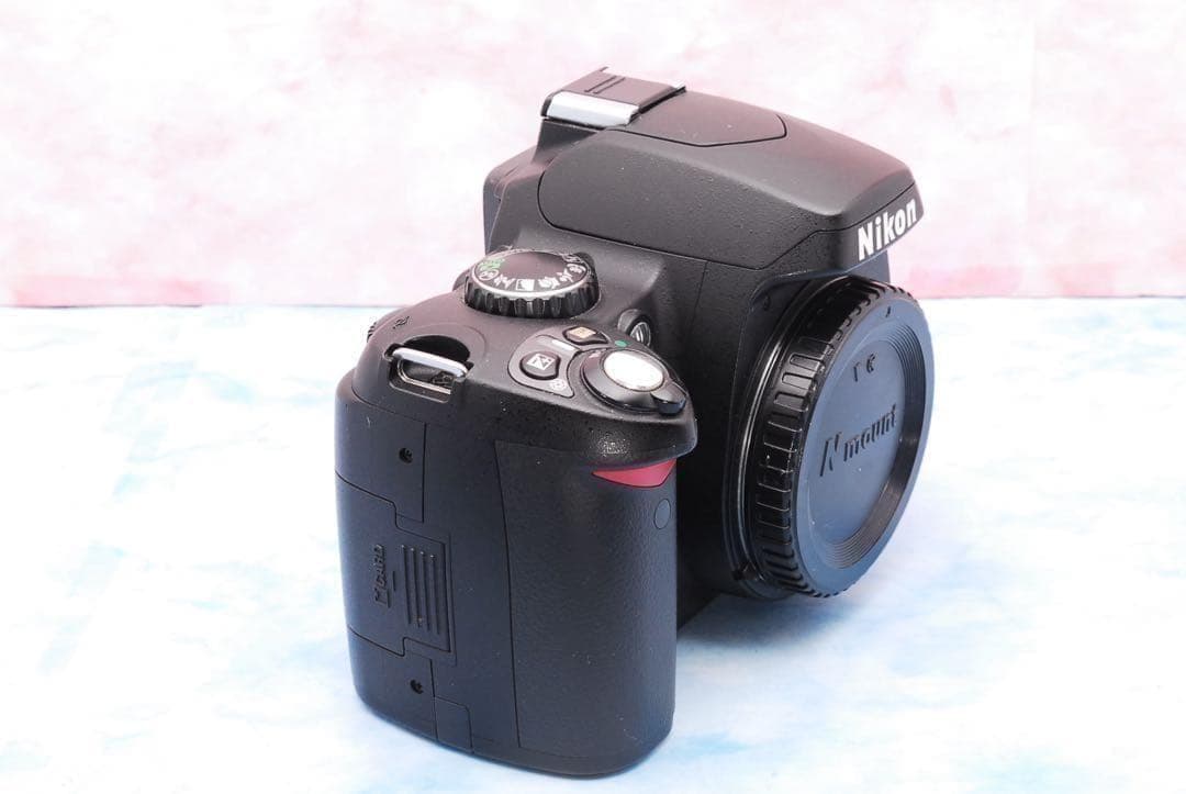 ニコン D40★入門セット★一眼レフカメラ★S数少！★望遠レンズ付Wレンズ