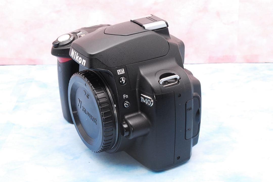 ニコン D40★入門セット★一眼レフカメラ★S数少！★望遠レンズ付Wレンズ