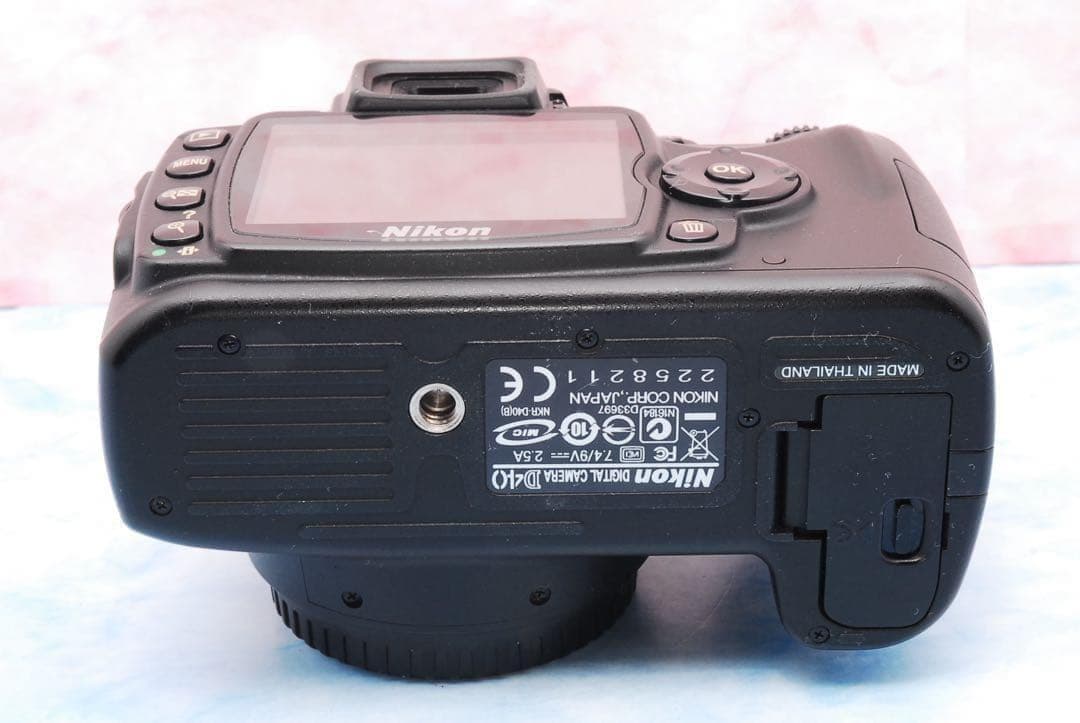 ニコン D40★入門セット★一眼レフカメラ★S数少！★望遠レンズ付Wレンズ