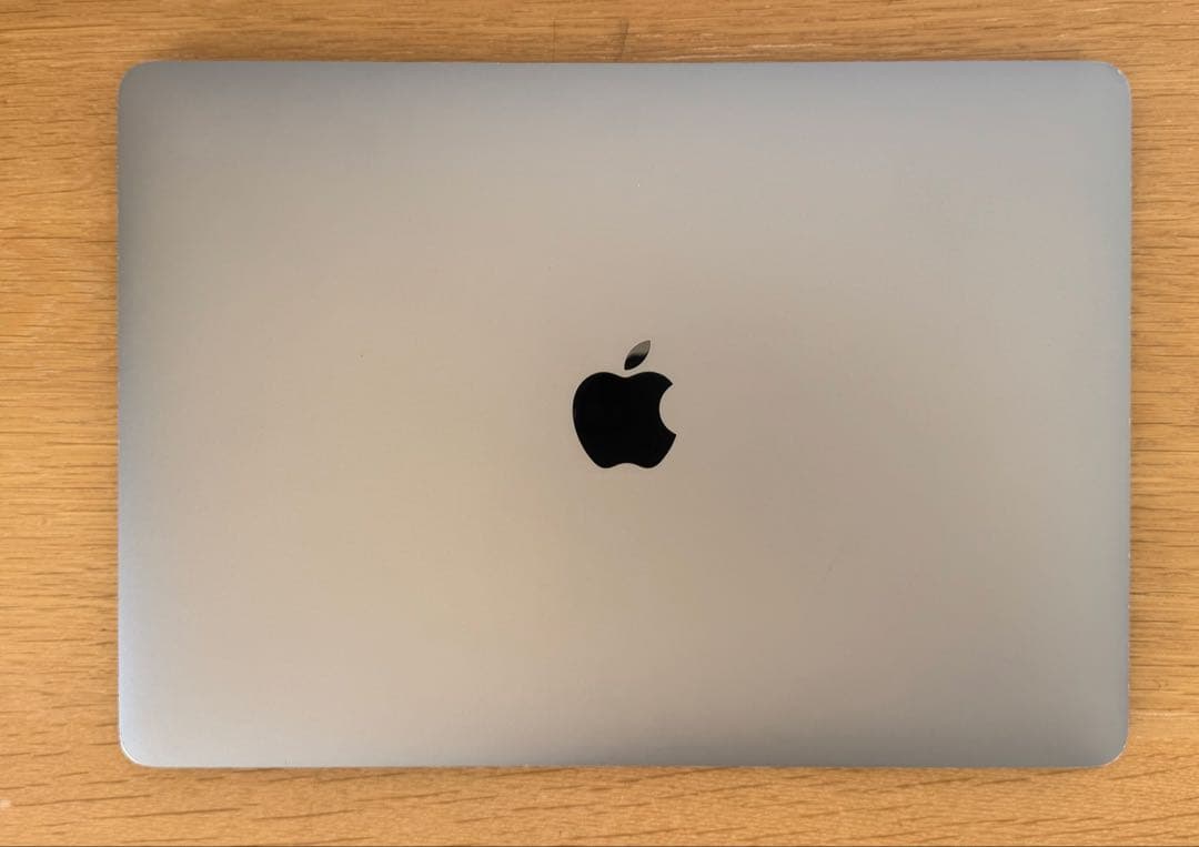 美品：MacBook Pro M1/8GB/256GB スペースグレイ