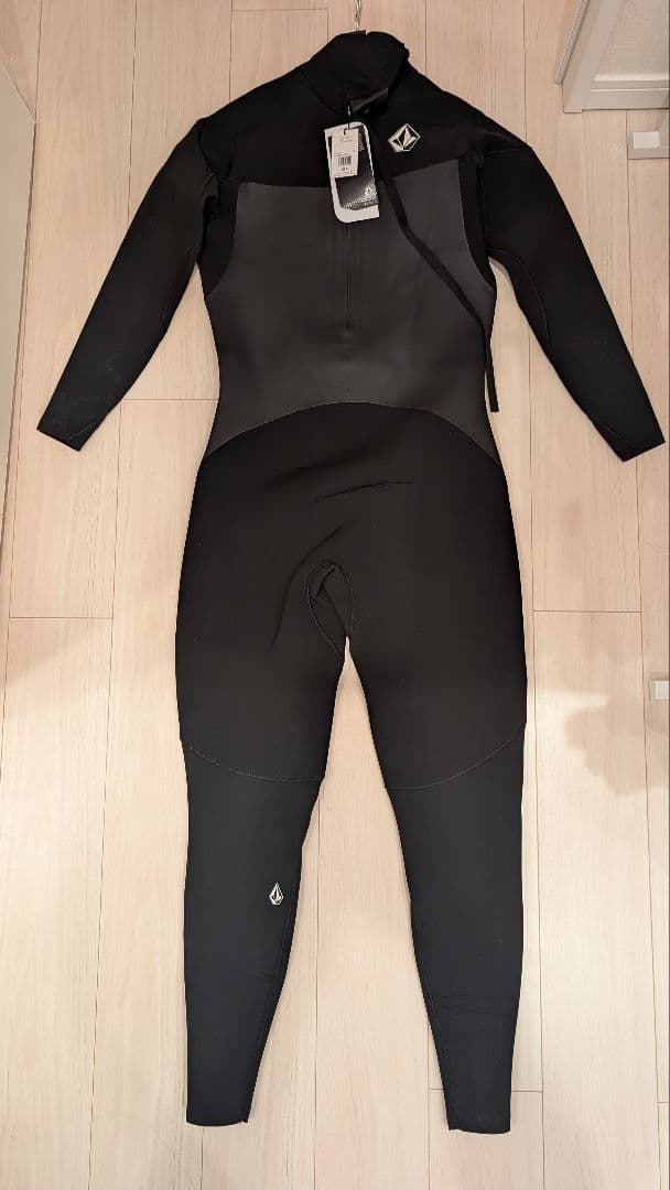 F*T様 Volcom モジュラーインナースーツ