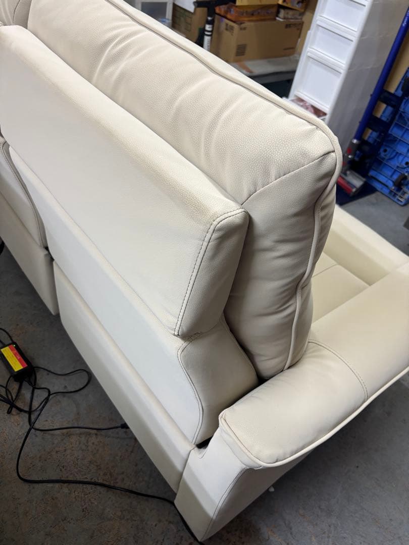 【値下げ中】2024年製 ニトリ 電動リクライニング 2人掛け
