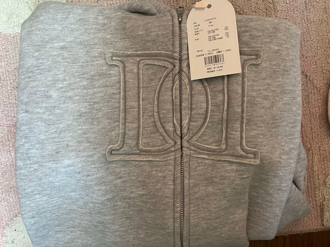 ダーリッチ♡アップリケDDロゴパーカー