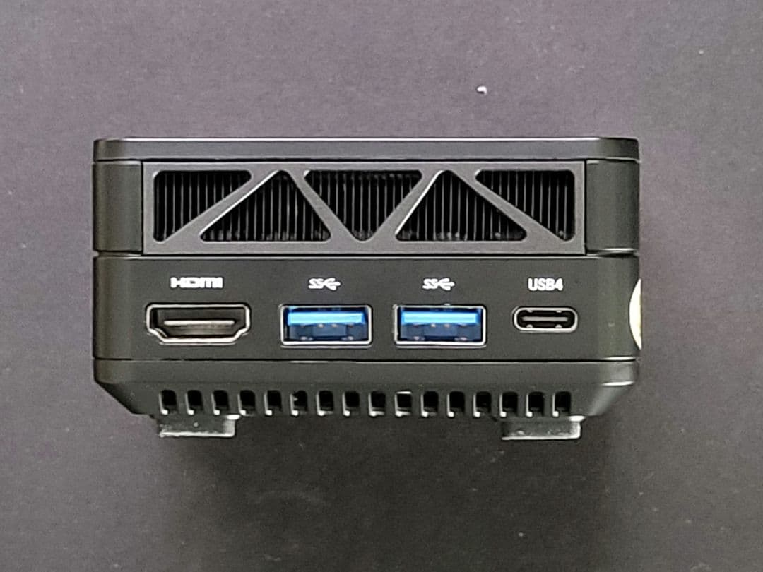 【美中古】 Minisforum EM680 SSD:512GB 付属品完備