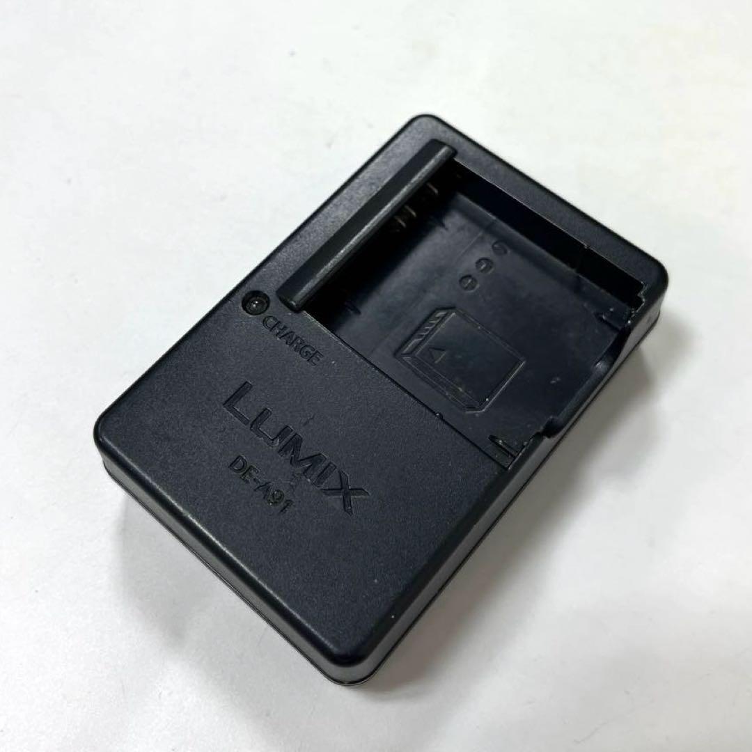 【動作確認済】Panasonic LUMIX DMC-FH5 デジカメ　充電器付