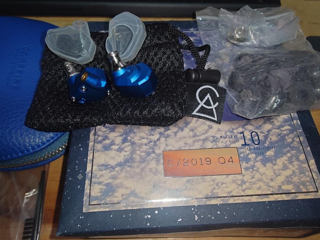 Campfire Audio Q4 C/2019 Q4 (3BAイヤホン)