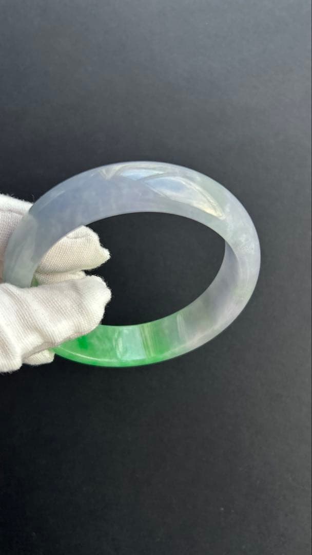 お値下げ【鑑定書付】翡翠バングル　天然翡翠　ミャンマー産　59mm